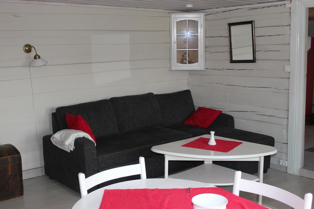 Hoiland Gard Gardshotellet Hjelmeland Ruang foto